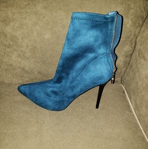 Shoe Dazzle Kimani Booties Teal Sz 9.5